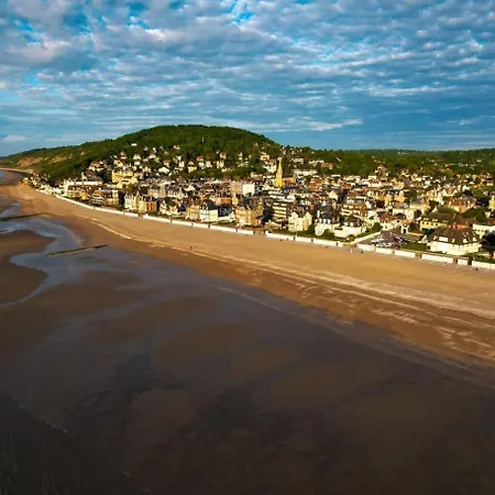 L'air Marin - Au Coeur D'houlgate Διαμέρισμα *